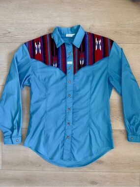 VTG Western Blue Men's S Shirt Geometric Patterned Yoke and Pearl Snap Buttons